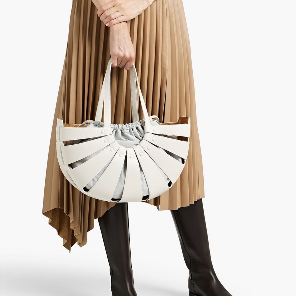 BOTTEGA SHELL BAG WITH DUST BAG BRAND NEW